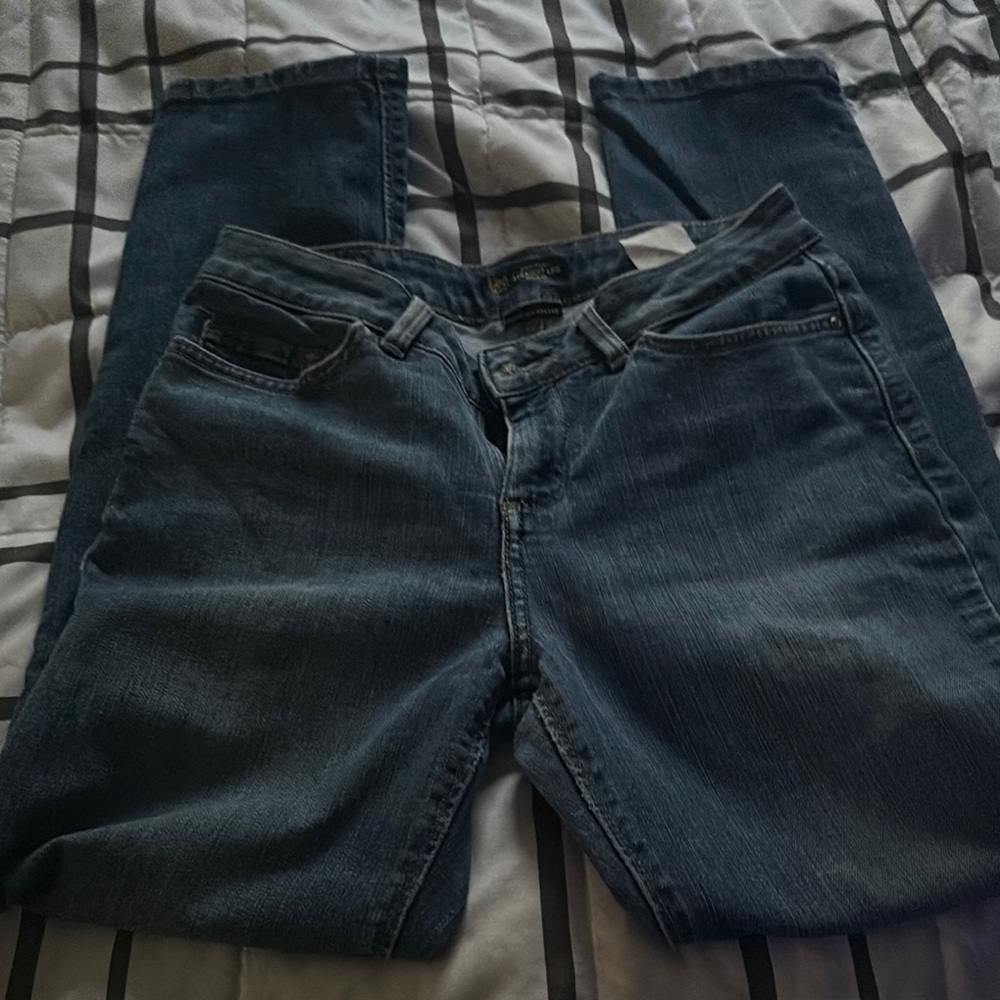 Lee Mid-Rise Straight Leg Denim